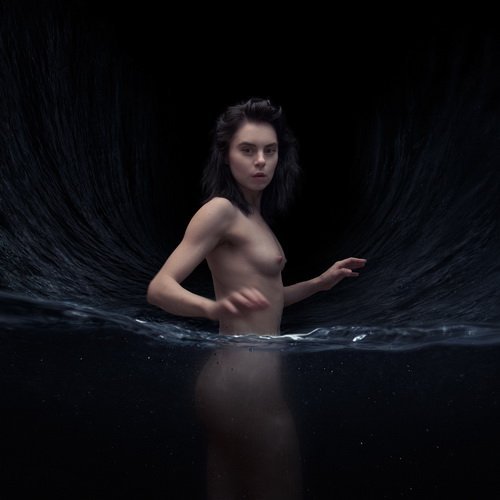 Young Ejecta - The Planet (2015)
