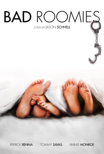 Bad Roomies (2015) 720p WEB-DL 750MB - ShAaNiG