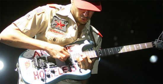 Lick Library - Rage Against The Machine Guitar Lessons &amp; Backing Tracks