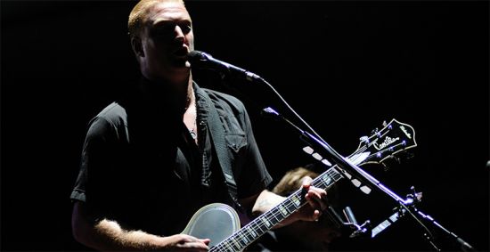 Lick Library - Queens Of The Stone Age Guitar Lessons &amp; Backing Tracks