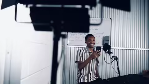 On Camera Confidence: Speak With Power, Clarity &amp; Presence