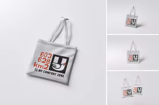 EE - Tote Bag Mockup TW8Z8FW