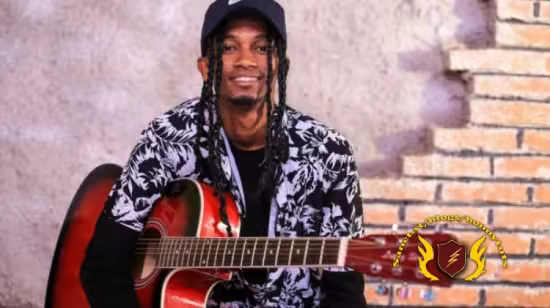 Beginner Guitar Lessons Made Simple: Play Your First Songs