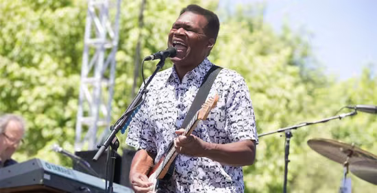 Lick Library - Robert Cray Guitar Lessons