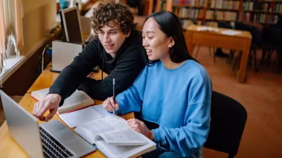IELTS Reading Mastery : Band 7+ Strategies ,tips &amp; practices