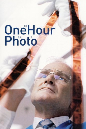 One Hour Photo 2002 720p BluRay H264 AAC-RARBG