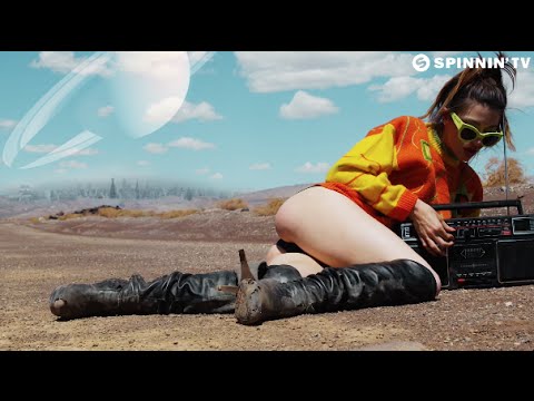 Yves V Vs Dimitri Vangelis &amp; Wyman - Daylight (With You) Official Music Video (1080p)