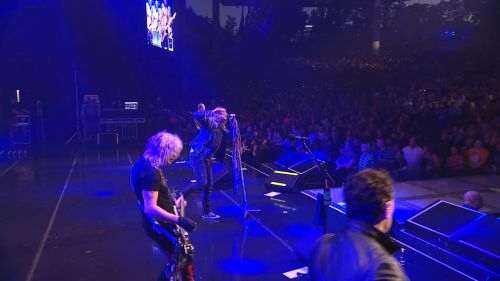 Def Leppard - And There Will Be A Next Time Live from Detroit (2017) BDRip 1080p