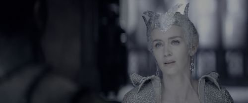 The Huntsman Winters War 2016 EXTENDED 2160p UHD BluRay x265-TERMiNAL