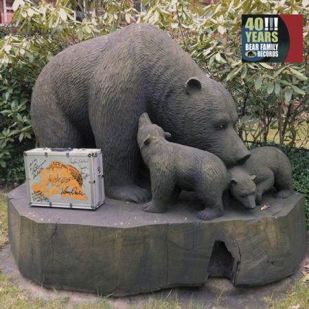 VA - 40!!! Years Bear Family Records (2015)
