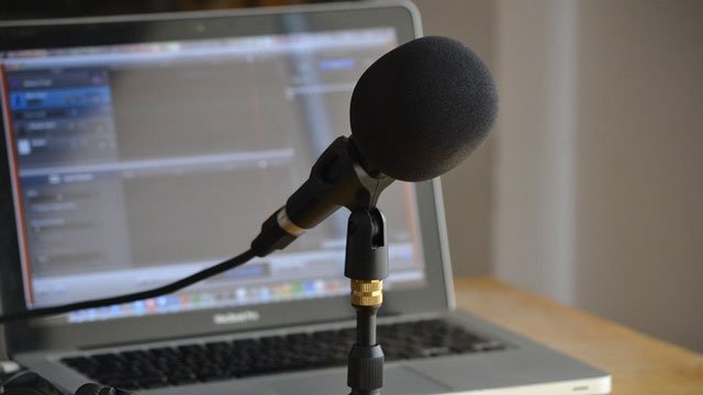  How To Start A Podcast - Quick &amp; Easy 