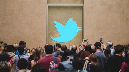 Twitter Celebrity Marketing: Using Twitter Influencers