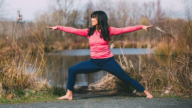 Alomoves - Yoga For Hikers 