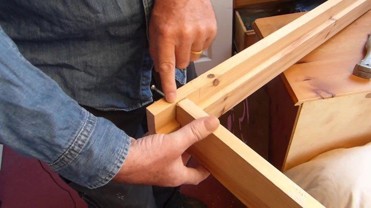 Make and fit an internal Door Frame Make and fit an internal Door Frame
