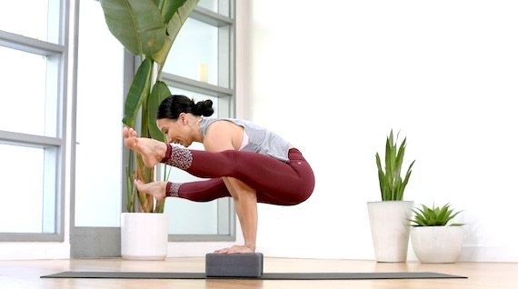 The Collective Yoga - Expert Flow